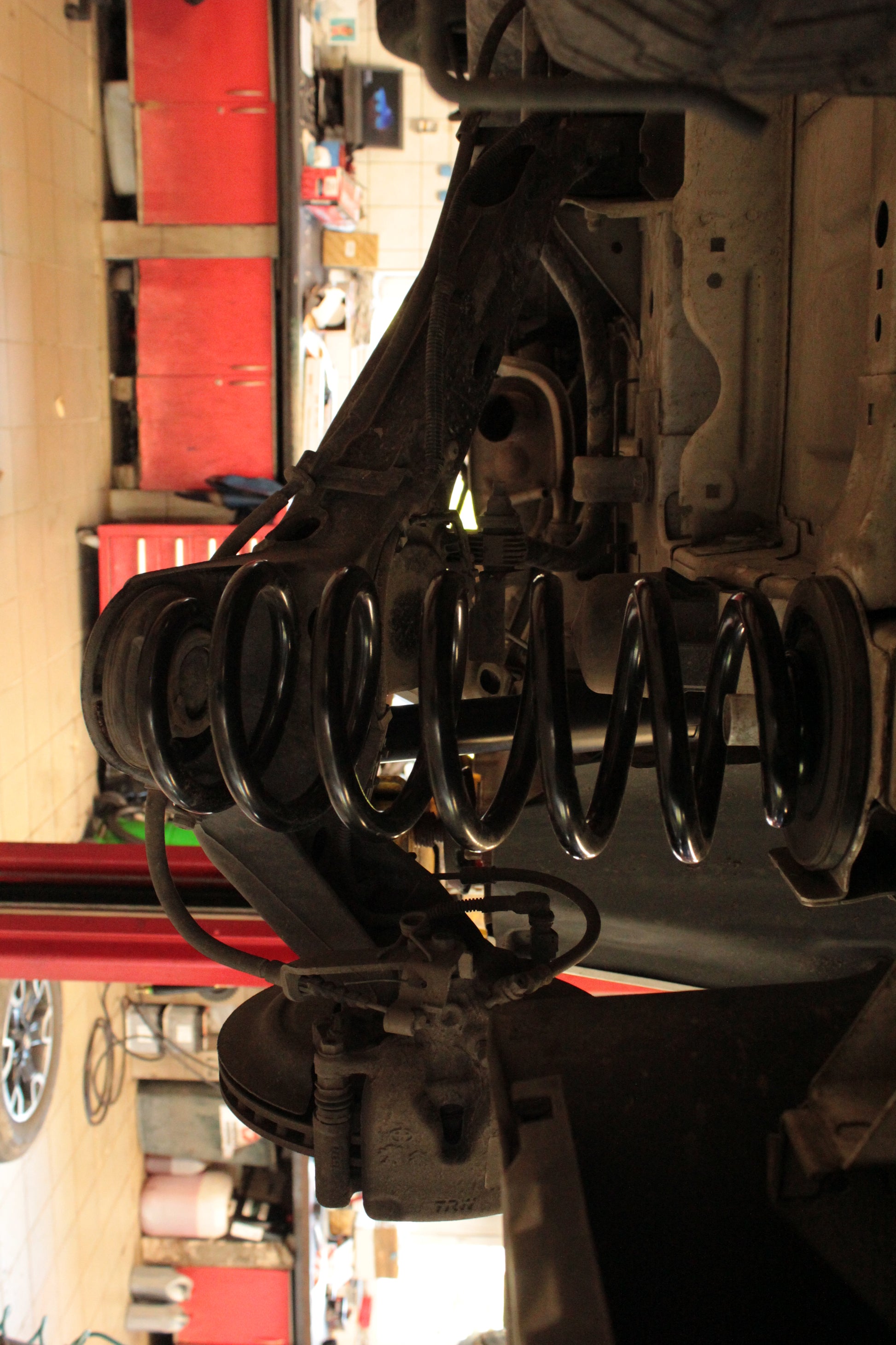 Pedders Extra Heavy Duty Constant Load Rear Suspension Kit. Peugeot Expert 2016 on. KO - 803632