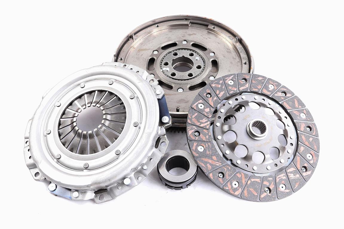 Kit Including Dual Mass Flywheel - KAU23503