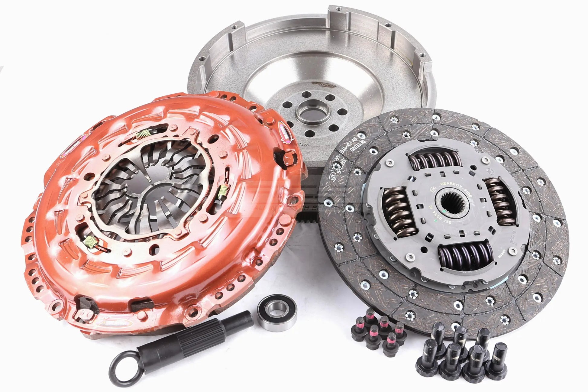 Clutch Kit - Xtreme Outback Heavy Duty Organic Incl Flywheel 830Nm Conversion kit to solid flywheel - KMI28590-1A